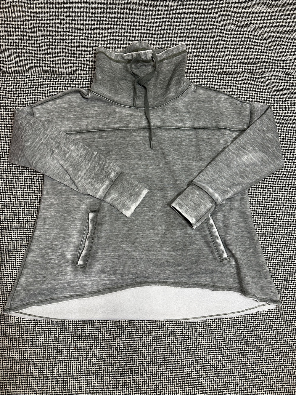 Women’s Gray Funnel Neck Pullover Sweater